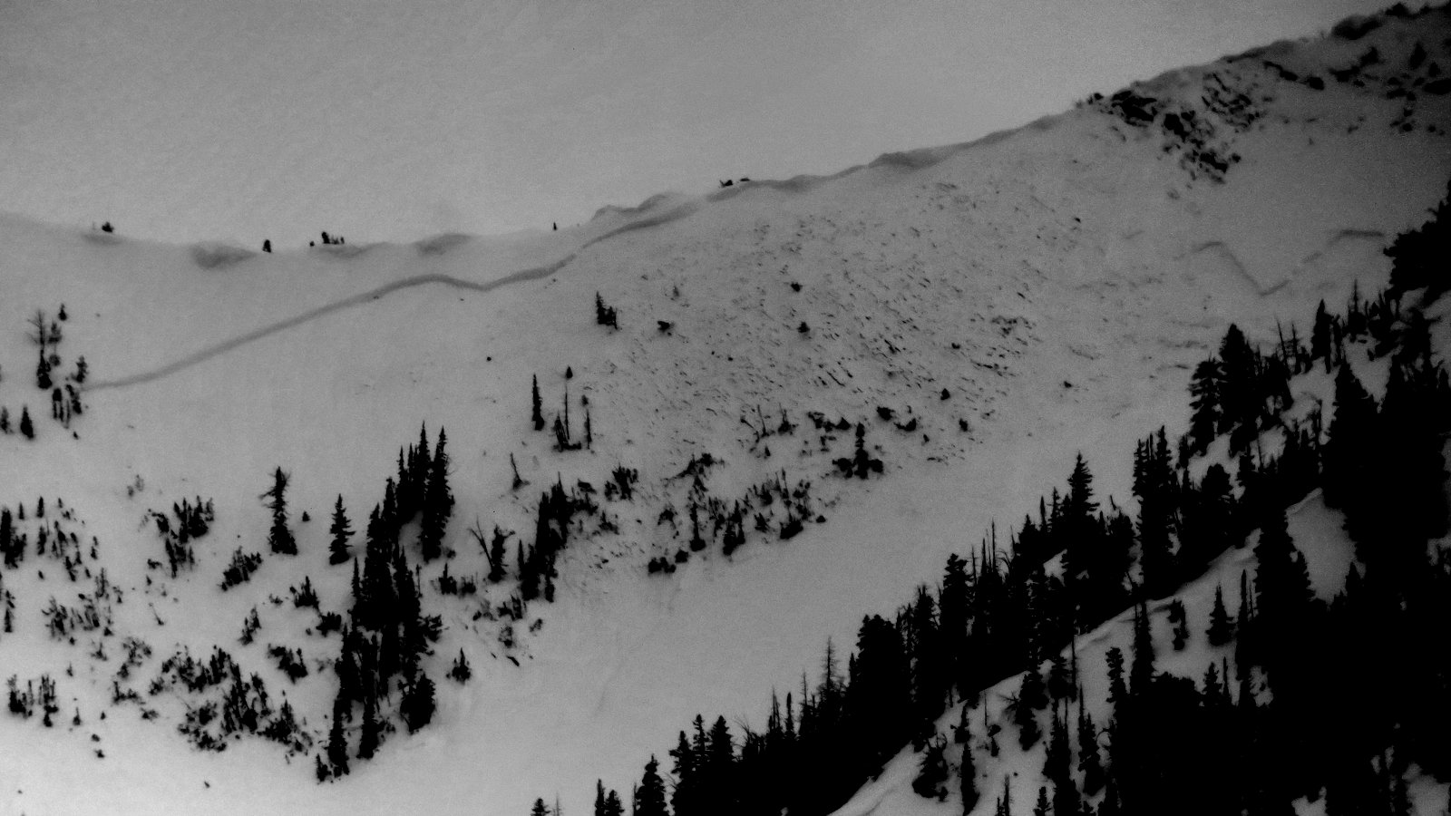 Natural Avalanche - Bridger Range 1/12/14 Natural Avalanche - Bridger Range 1/12/14