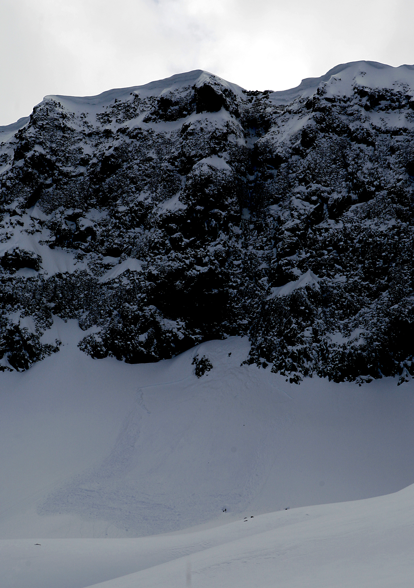 Avalanche in Hyalite Avalanche in Hyalite